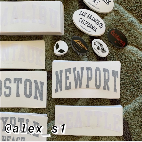 NEW 100 Brandy Melville Sticker Assortment💥 - Picture 8 of 8